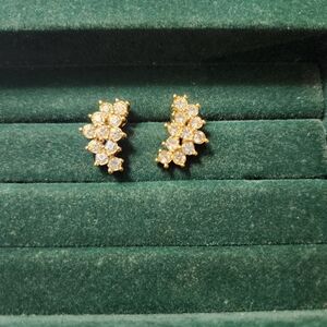 Vintage Avon gold-tone cluster rhinestone earrings